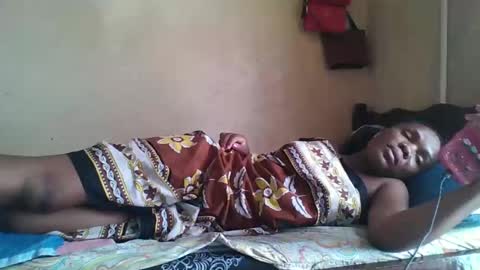 juice_petite3 online show from 03/11/25, 10:29