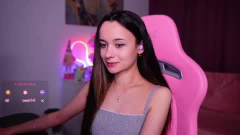 Snapshot of juicy___angel chatting on 05/09/26, 04:01 Angelina online show from 05/09/26, 04:01