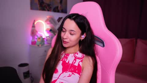 Snapshot of juicy___angel chatting on 05/11/26, 04:04 Angelina online show from 05/11/26, 04:04