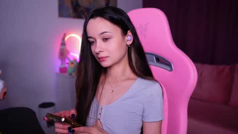 Snapshot of juicy___angel chatting on 05/12/26, 03:20 Angelina online show from 05/12/26, 03:20