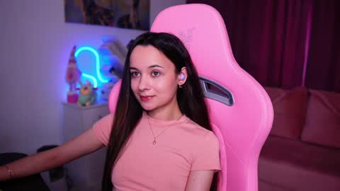 Snapshot of juicy___angel chatting on 05/20/26, 03:29 Angelina online show from 05/20/26, 03:29