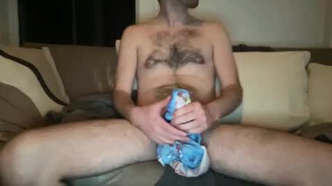 Snapshot of juicy_boy21 chatting on 10/13/25, 04:12 juicy boy21 online show from 10/13/25, 04:12