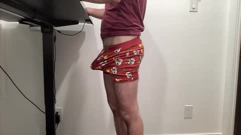 Snapshot of juicy_boy21 chatting on 12/18/25, 11:00 juicy boy21 online show from 12/18/25, 11:00