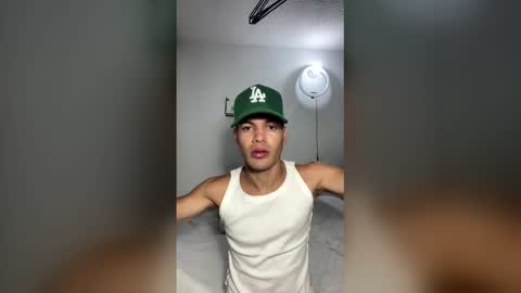 Miguel online show from 04/27/26, 01:36