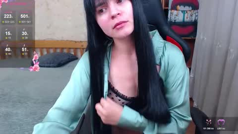 juicy_jesss online show from 12/05/25, 08:05