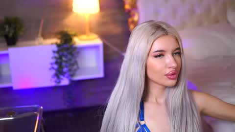 Jessye online show from 03/11/25, 03:16