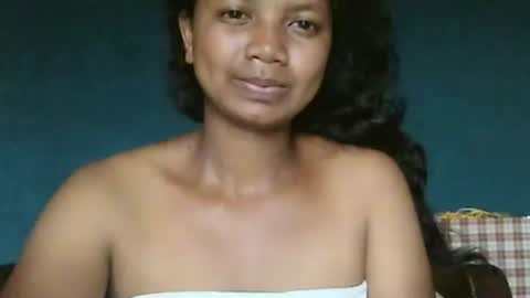 Snapshot of juicy_pretty chatting on 12/31/24, 03:12 stellah online show from 12/31/24, 03:12