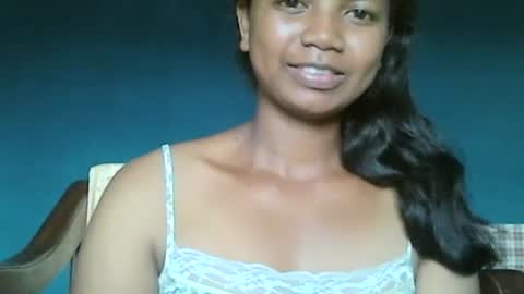 Snapshot of juicy_pretty chatting on 01/12/25, 04:42 stellah online show from 01/12/25, 04:42