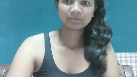 Snapshot of juicy_pretty chatting on 01/13/25, 02:50 stellah online show from 01/13/25, 02:50