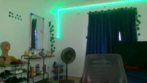 Emily online show from 09/28/25, 04:23