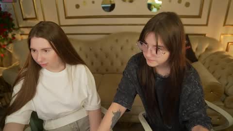 Elza online show from 04/18/26, 10:19