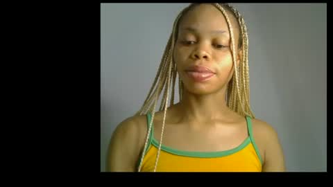 Snapshot of juicy_slut0 chatting on 06/11/26, 05:49 Champaign online show from 06/11/26, 05:49