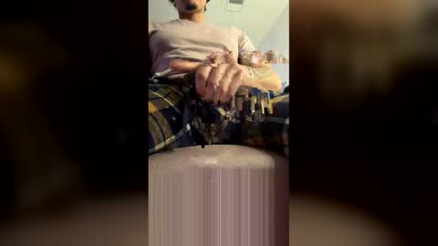 juicyboy97 online show from 04/01/26, 06:27