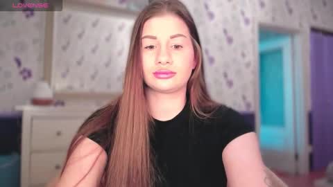 Elena online show from 10/05/25, 01:20