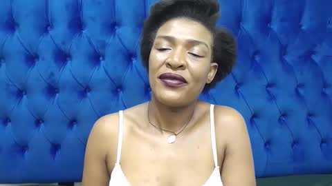 Snapshot of juicykayxxx chatting on 05/25/26, 11:27 Miss Kay online show from 05/25/26, 11:27