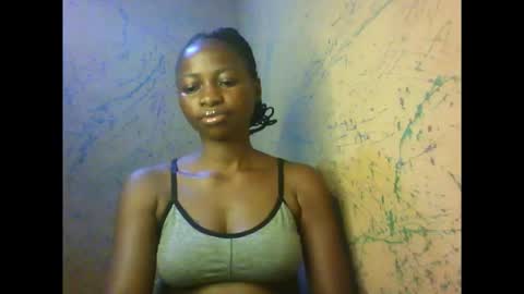 juicypiexx online show from 09/15/25, 10:32