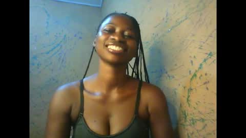juicypiexx online show from 09/19/25, 11:27