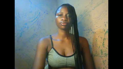 juicypiexx online show from 10/13/25, 10:43
