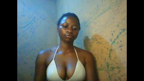 juicypiexx online show from 10/18/25, 12:57