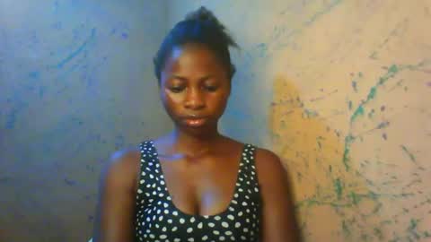 juicypiexx online show from 10/19/25, 04:18