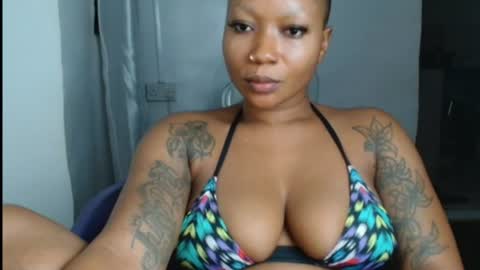 juicyxpink online show from 06/28/26, 10:38
