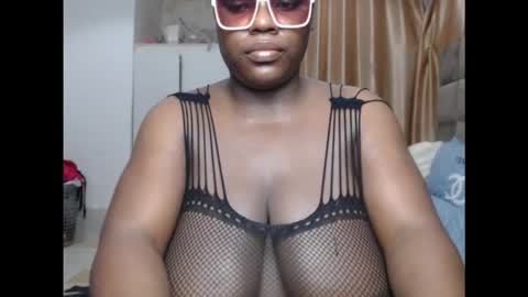 juicyxxxboobs online show from 01/10/26, 02:46