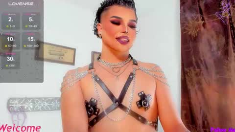 Jujubee online show from 10/31/25, 02:18