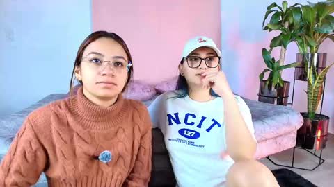 Jules and Gia online show from 09/25/25, 10:41