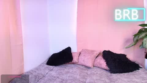 Jules and Gia online show from 02/16/26, 06:15