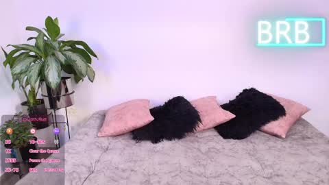 Jules and Gia online show from 04/20/26, 09:12