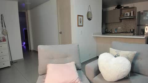 julessy online show from 02/12/26, 03:40