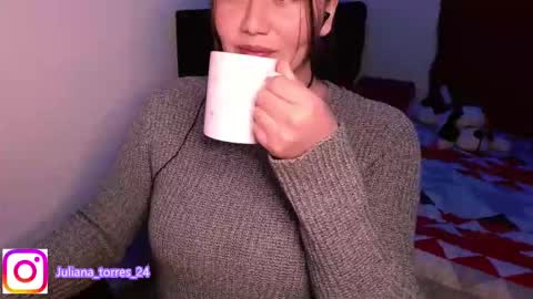  Juliana Torres  online show from 12/18/24, 01:15