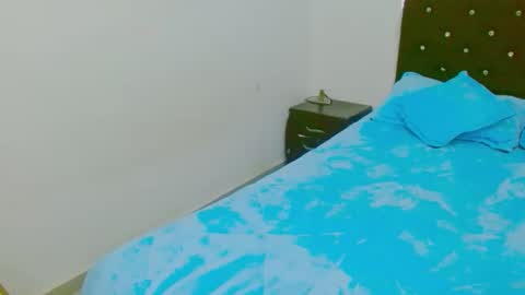  Juliana Torres  online show from 11/20/25, 09:47