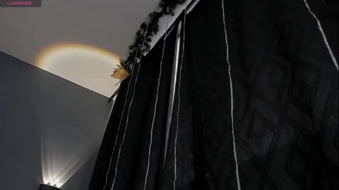 Snapshot of juli_hairy chatting on 02/04/25, 03:15 Juli Modelo Independiente online show from 02/04/25, 03:15