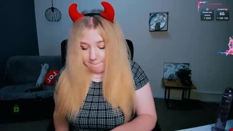 juli kisss online show from 01/18/25, 02:14