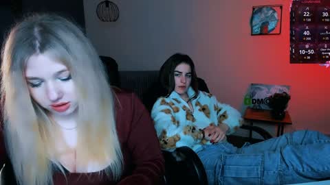 juli kisss online show from 01/28/25, 04:50