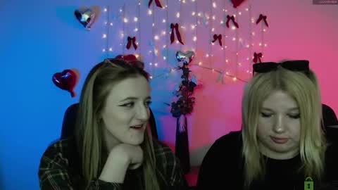 juli kisss online show from 04/28/26, 03:00