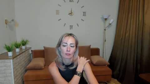 julia__cherry_ online show from 01/16/25, 01:58