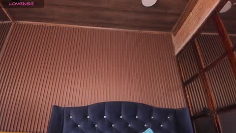 Snapshot of julia_dawson chatting on 02/07/25, 05:20 Julia online show from 02/07/25, 05:20