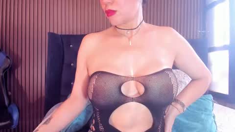 Snapshot of julia_dawson chatting on 10/09/25, 08:29 Julia online show from 10/09/25, 08:29