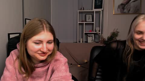 Julia  online show from 12/05/24, 02:00