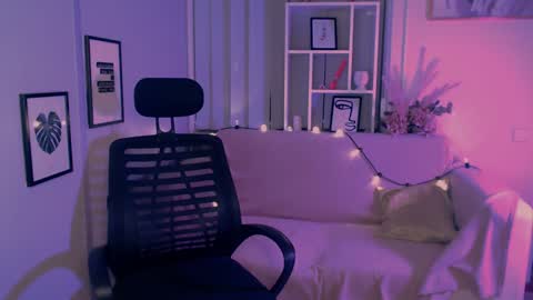 Julia  online show from 01/10/25, 11:29