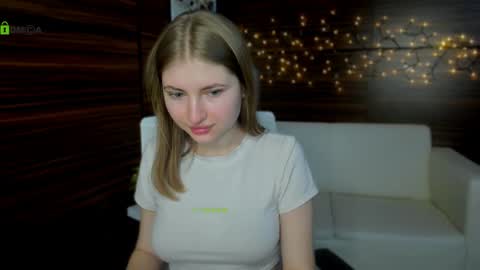 Julia  online show from 01/31/25, 09:37