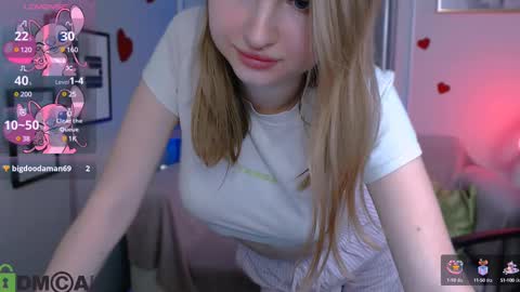 Julia  online show from 03/06/25, 08:37