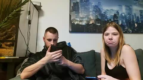 julia_official online show from 02/13/25, 08:55