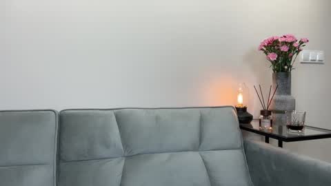 Snapshot of julia_rle chatting on 01/16/25, 01:37 Julia R Le online show from 01/16/25, 01:37