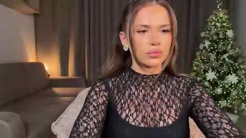 Snapshot of julia_rle chatting on 01/06/26, 08:12 Julia R Le online show from 01/06/26, 08:12