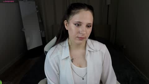 Julia Shyy online show from 05/09/26, 01:22