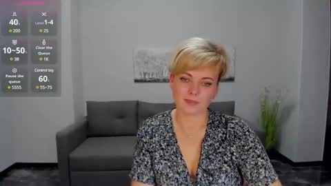 Julia online show from 12/07/24, 09:39