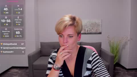 Julia online show from 12/11/24, 04:42